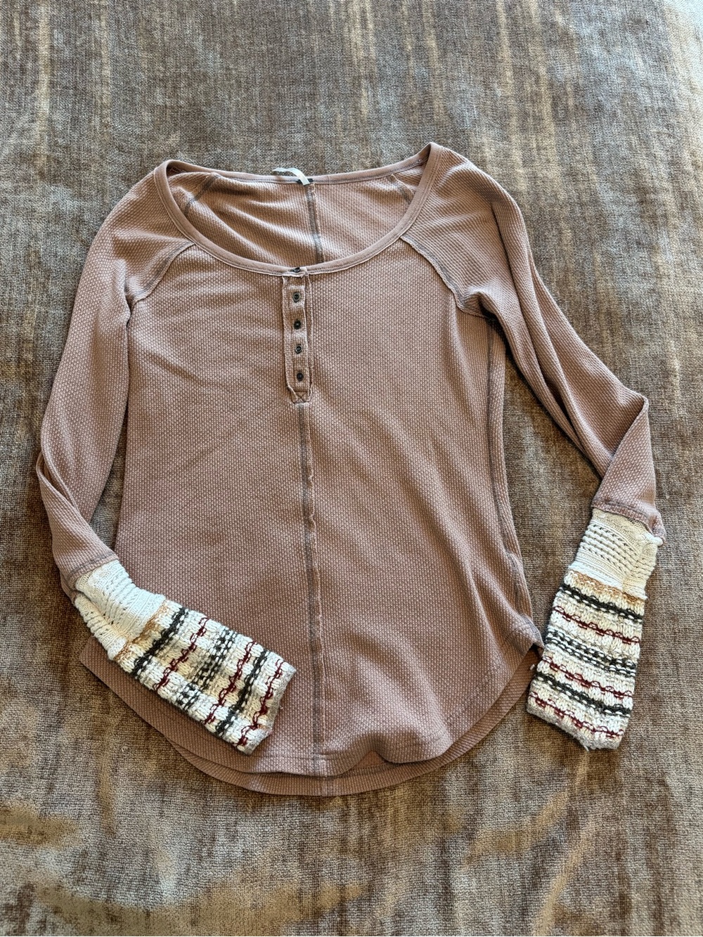 Free People Mauve Waffle Henley Top with Knit Cuff Detail Size Medium